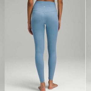 Lululemon Align High-Rise Pant 28"
Utility Blue